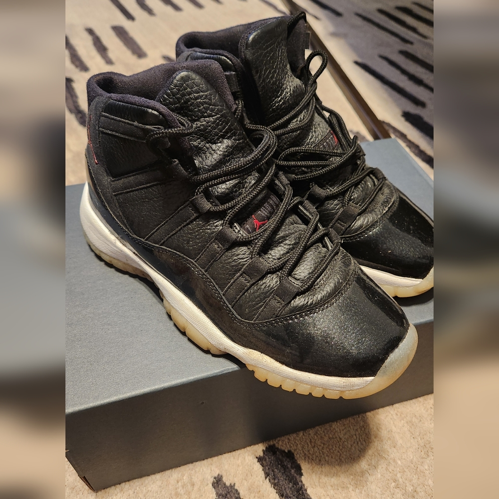 Air Jordan- 11 GS (kids)